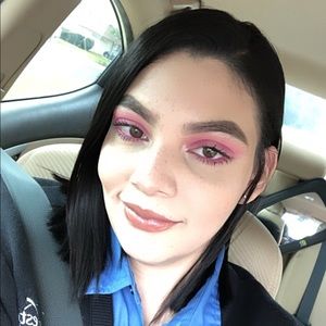 Meet your Posher, Keishaly